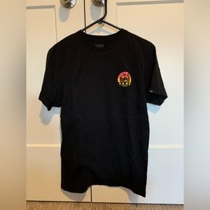 Vans short-sleeve shirt.  Men’s size Medium (slim fit).